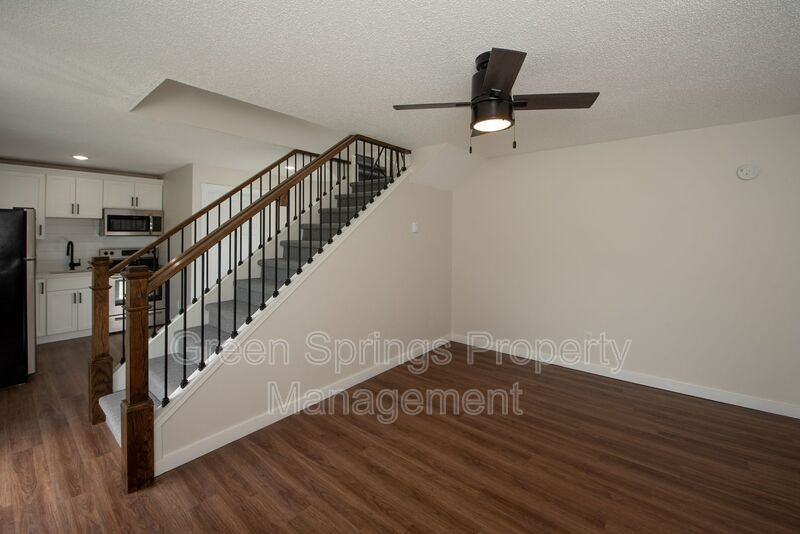 14B Kirby Rd - Photo 2 of 28