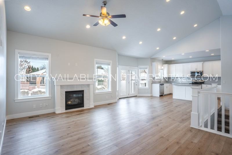 472 Sw - Photo 4 of 24
