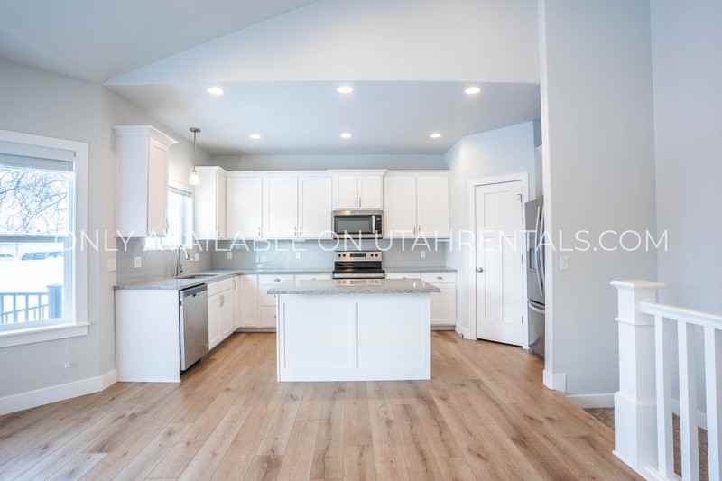472 Sw - Photo 7 of 24