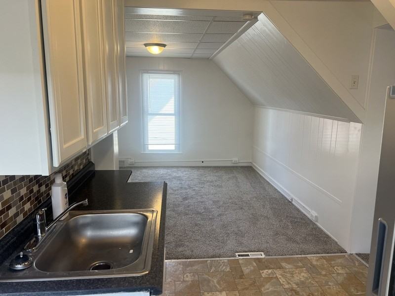 441 Elm St - Photo 2 of 10