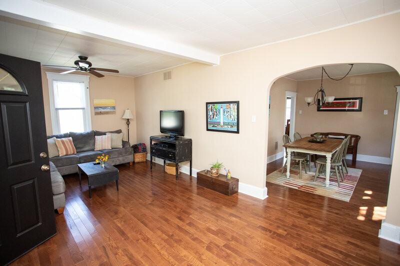 37 Oakland Ave - Photo 3 of 10