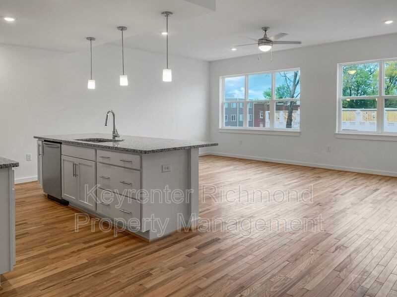 114 W 12th St #B - Photo 4 of 19