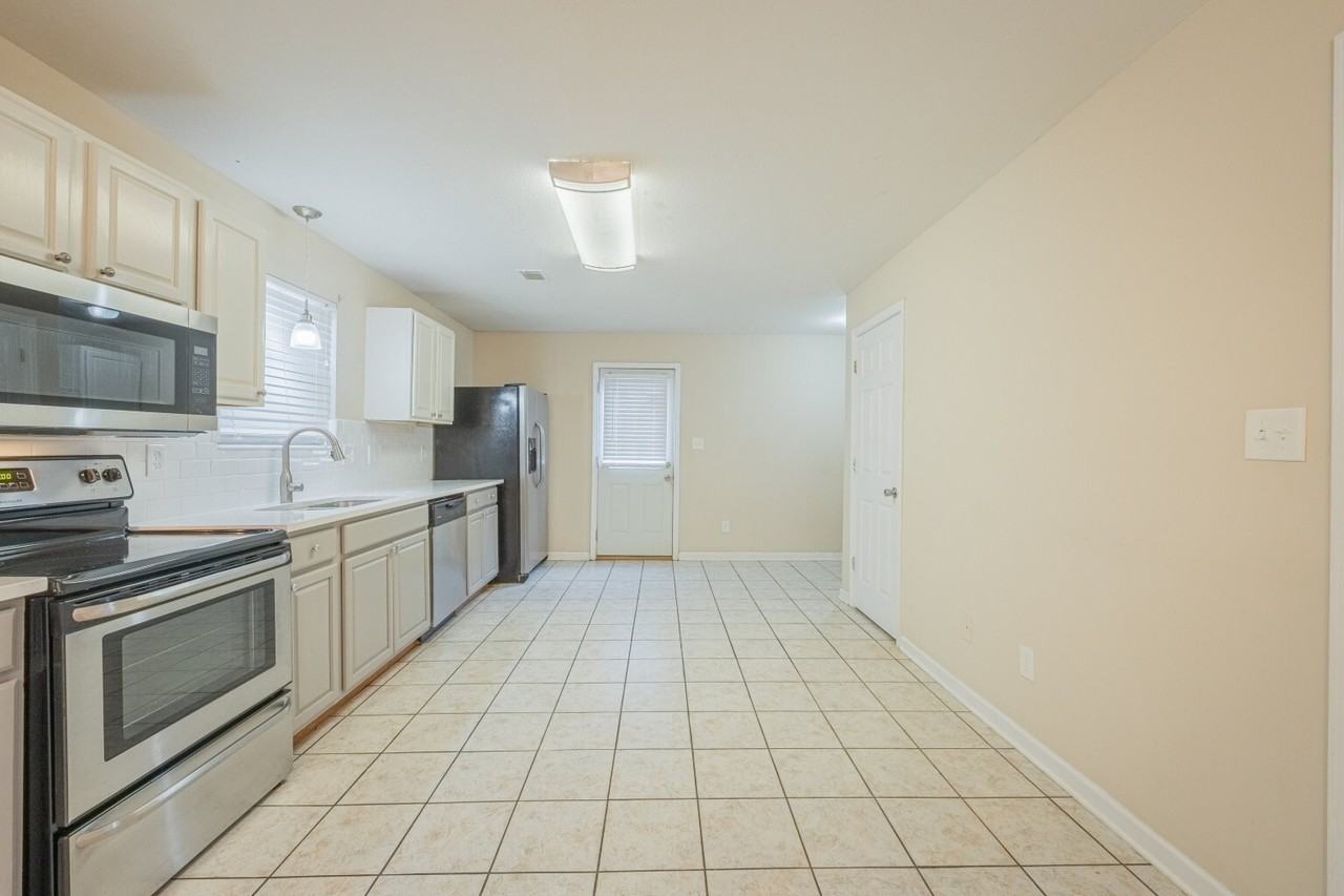 Preston Court - Photo 3 of 10