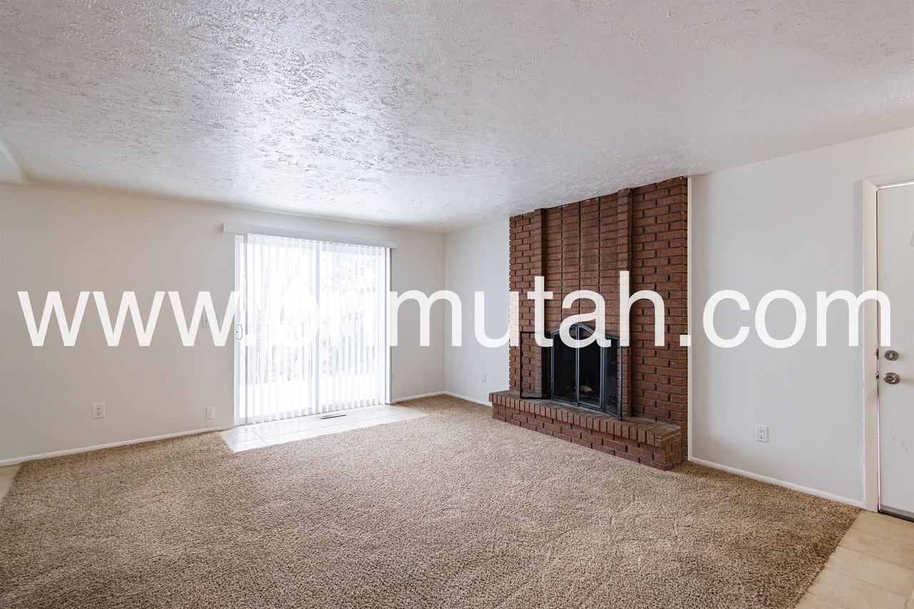 4670 S 3075 E #4670 - Photo 2 of 25