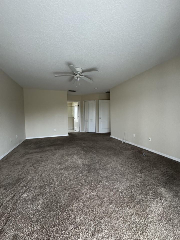 533 Birkdale St #1 - Photo 4 of 50