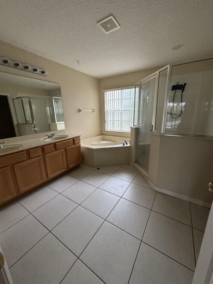 533 Birkdale St #1 - Photo 5 of 50