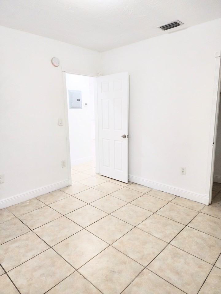 7190 W 11th Ct #7190-01 - Photo 3 of 12