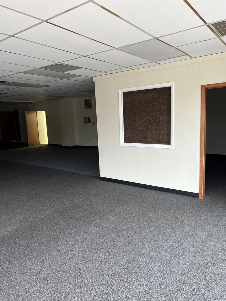 1502 1502 Indiana Avenue-Commercial storefront #4 - Photo 7 of 36