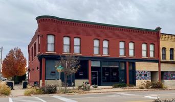 featured image of 226 1/2 W Madison St #B