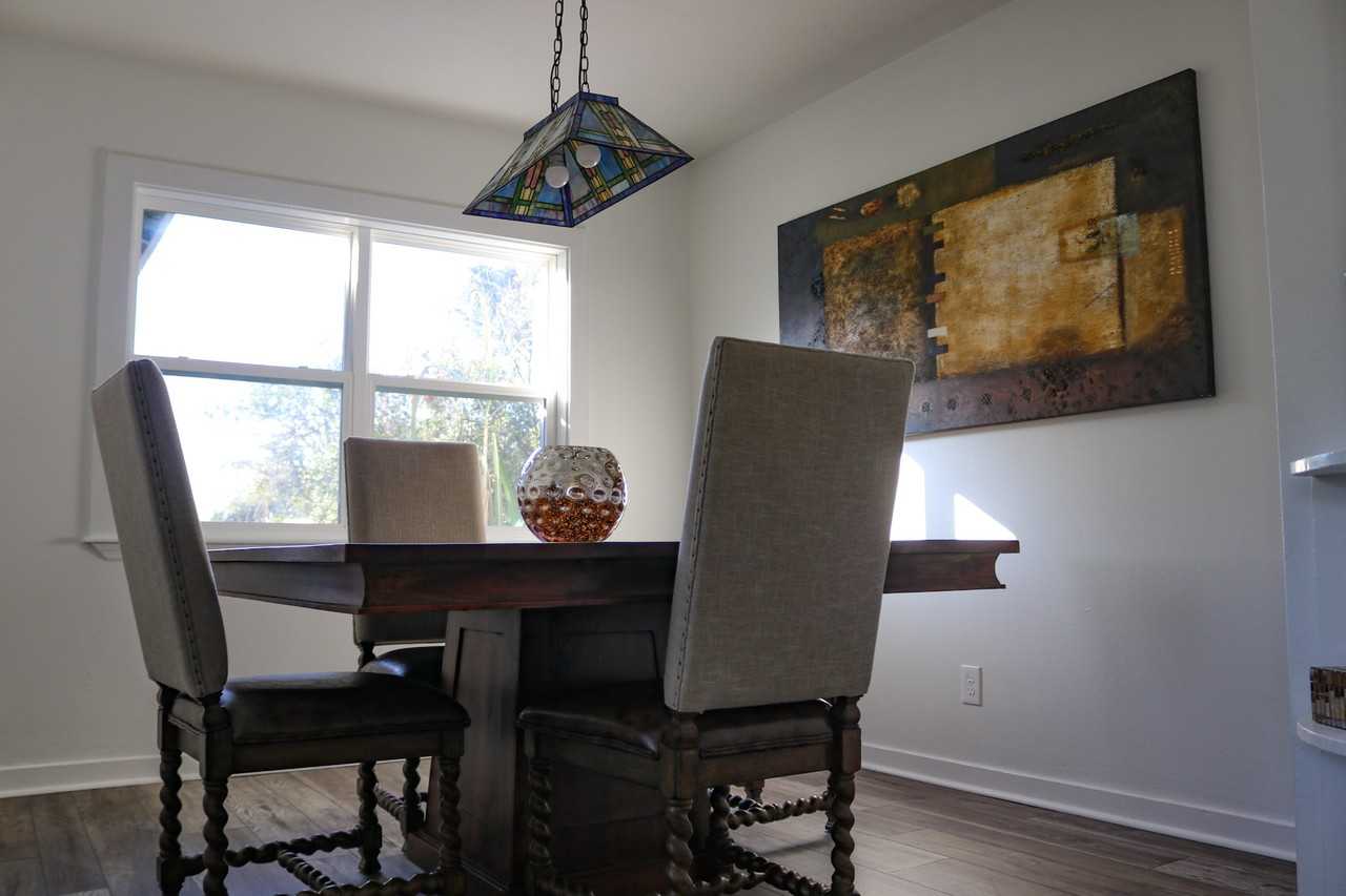 1000 W Howry Ave - Photo 2 of 20