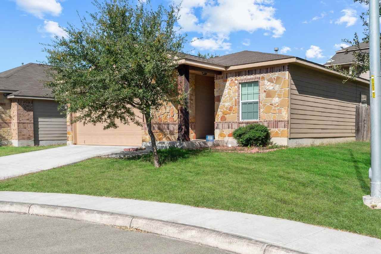 12103 Patton Pt - Photo 2 of 25