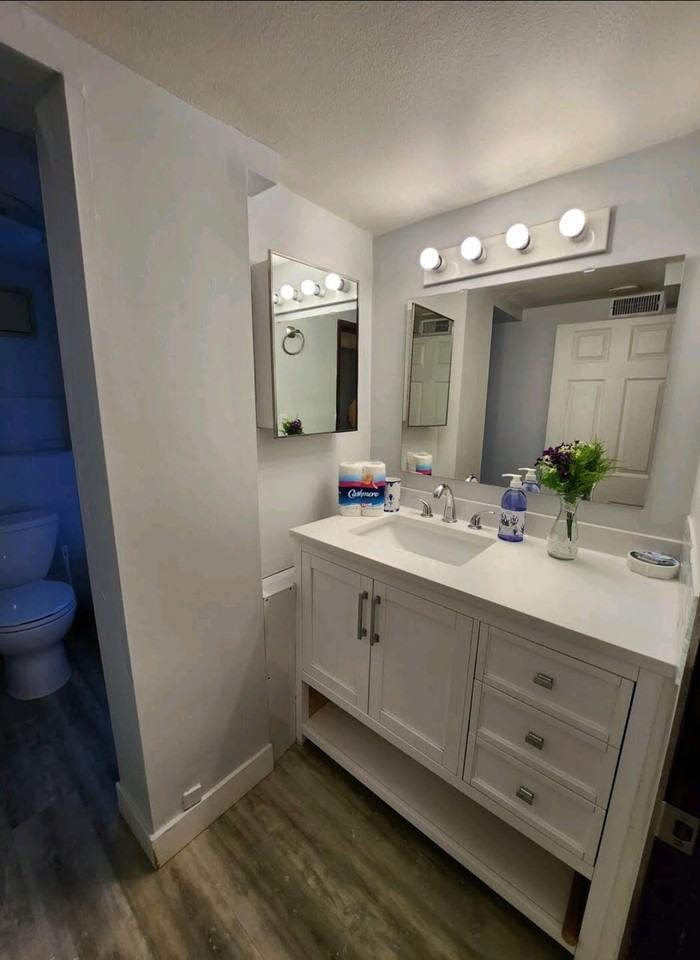 651 Linton Street - Photo 3 of 13