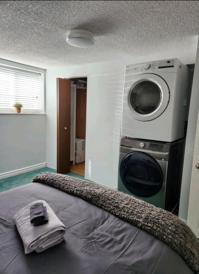 651 Linton Street - Photo 2 of 13