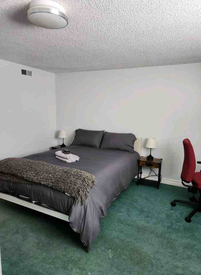 651 Linton Street - Photo 7 of 13