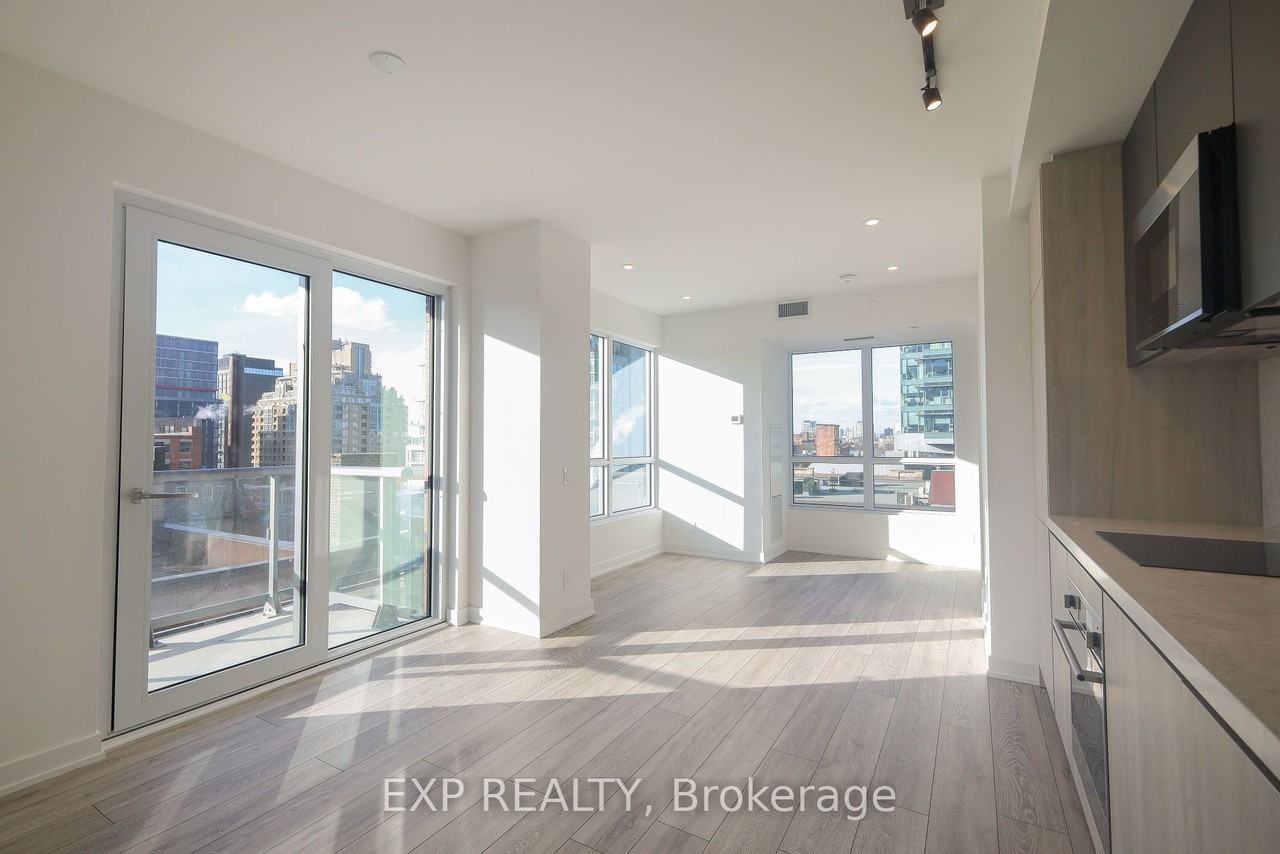 108 Peter Street #723