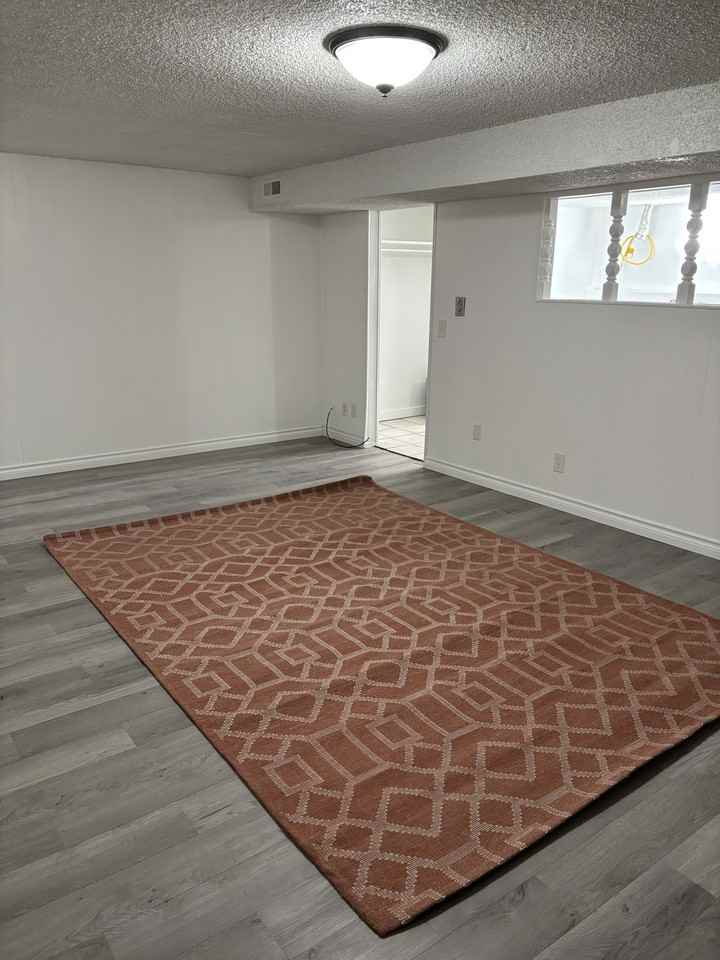 1065 E 4050 S #NA - Photo 2 of 11