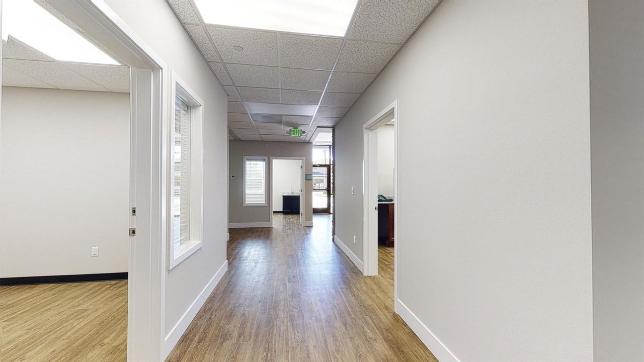 3321 173rd PL NE, Ste 104 - Photo 5 of 9