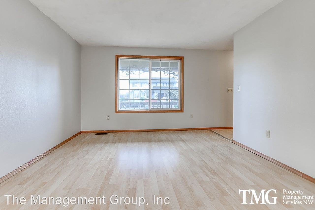 13106 Ne 83rd St - Photo 2 of 29