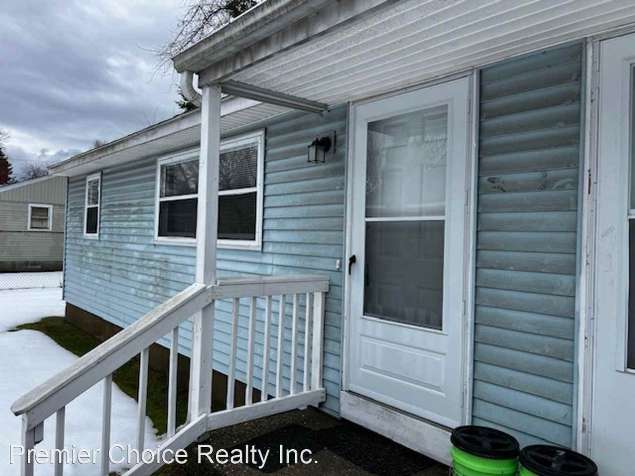 89 Lamont St - Photo 2 of 2