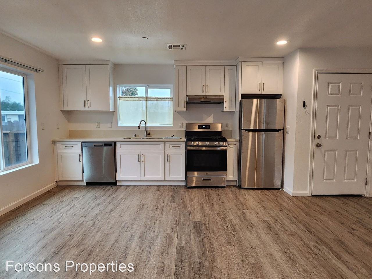 1086 Forson Rd - Photo 3 of 13