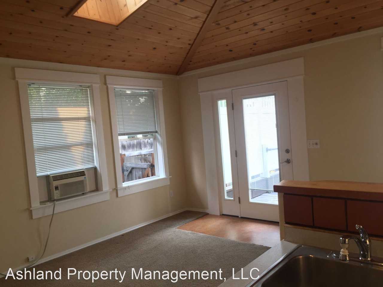 574 E Main St - Photo 3 of 13