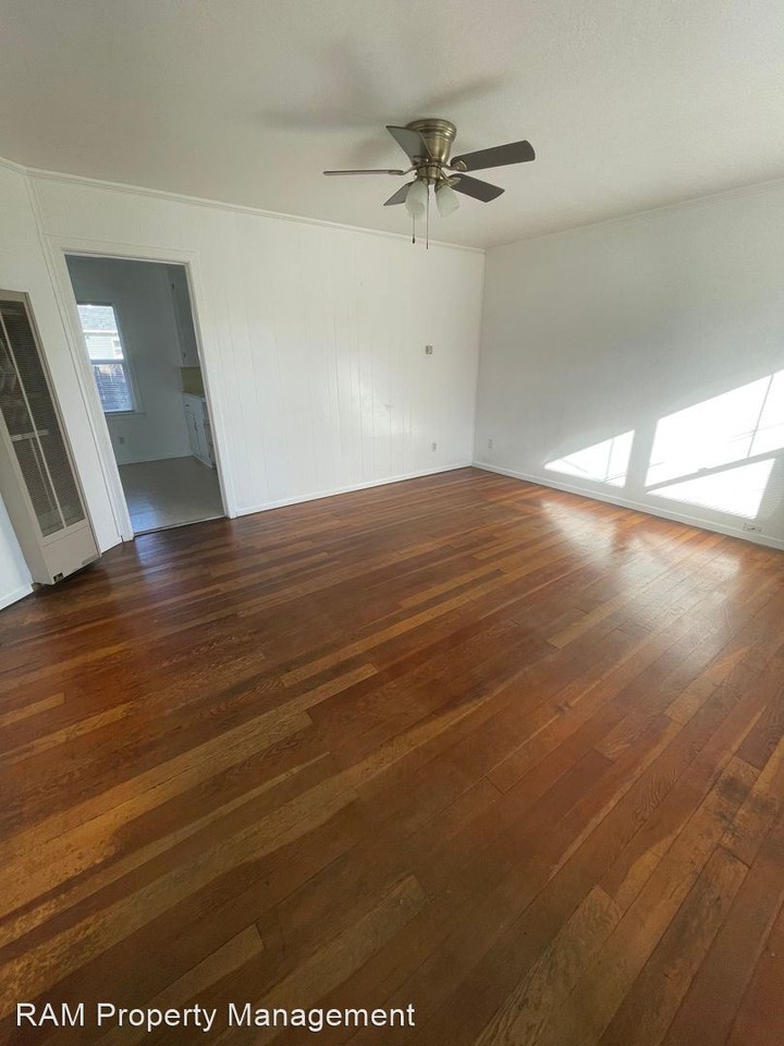 1174 Sally St - Photo 2 of 9