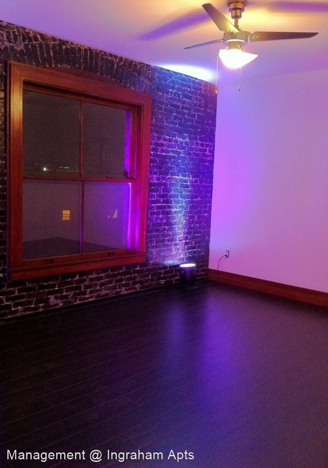 1305 Ingraham Street Office of Building - Photo 2 of 20