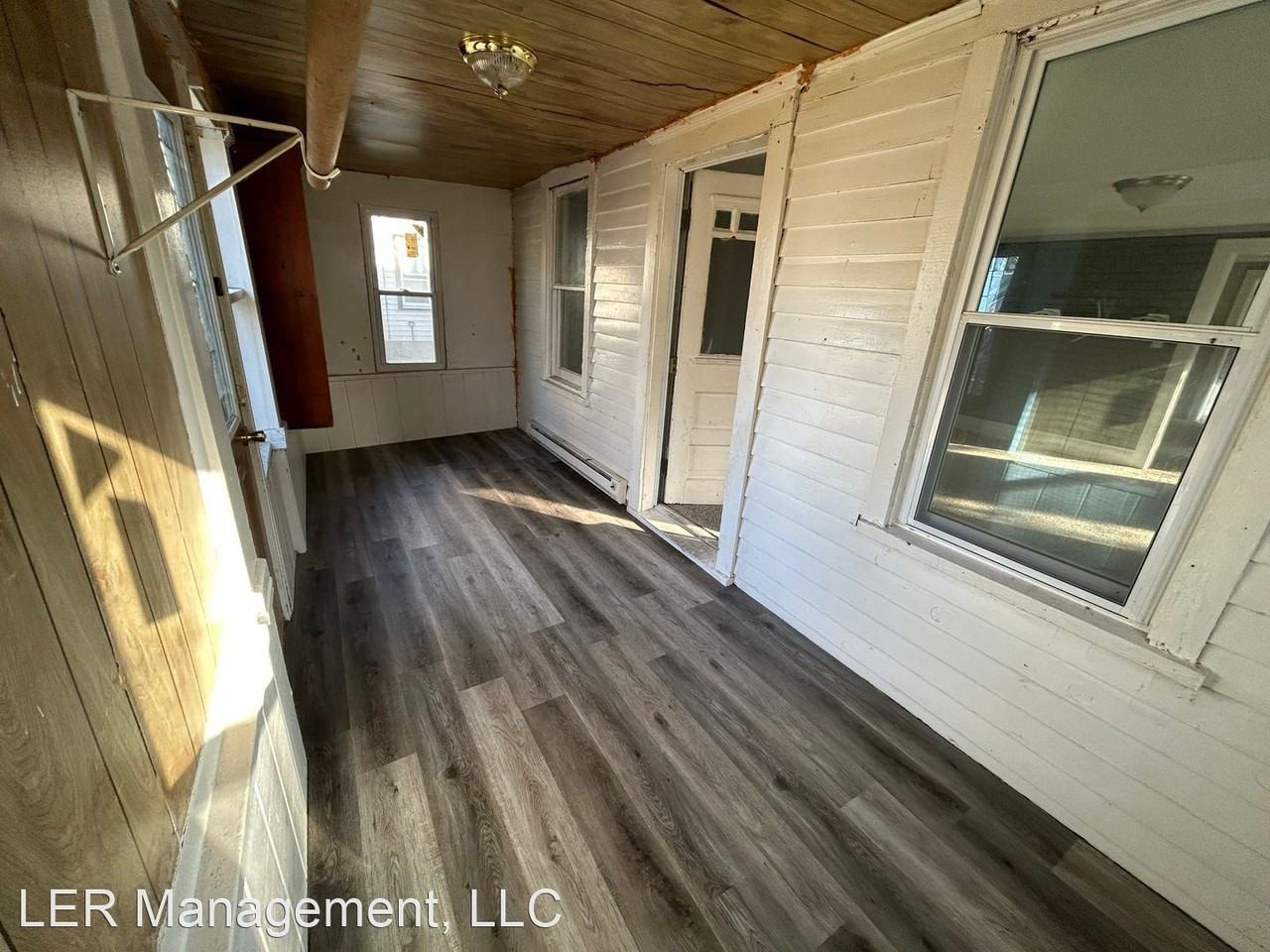 5033 17th Ave - Photo 3 of 12