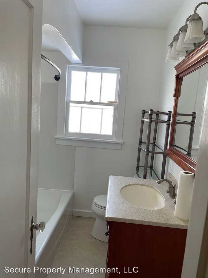 333 E Ridgeway Ave - Photo 3 of 8