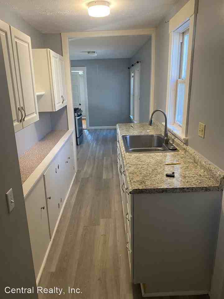 141 1/2 Amherst St. - Photo 2 of 12