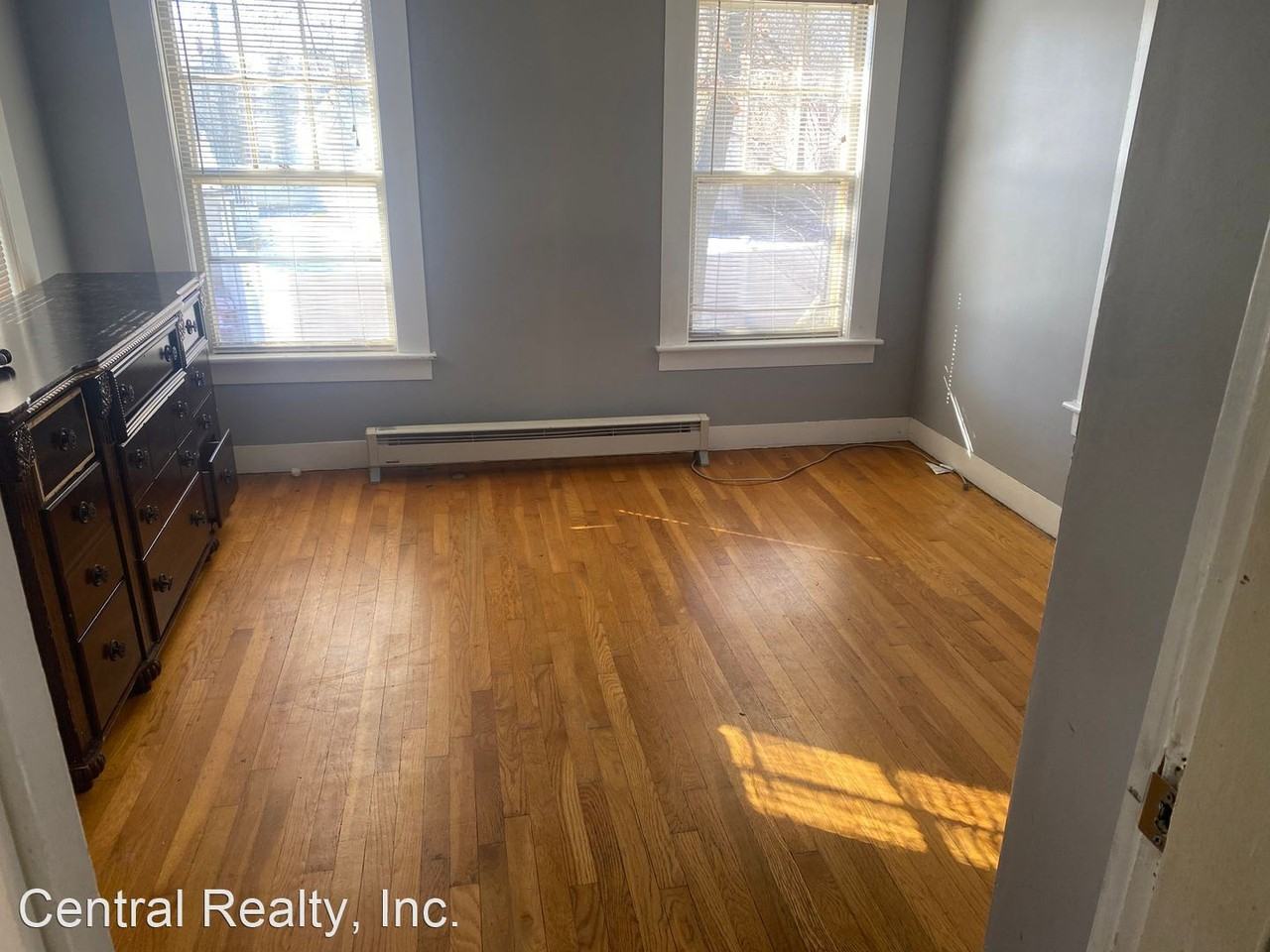 141 1/2 Amherst St. - Photo 3 of 12
