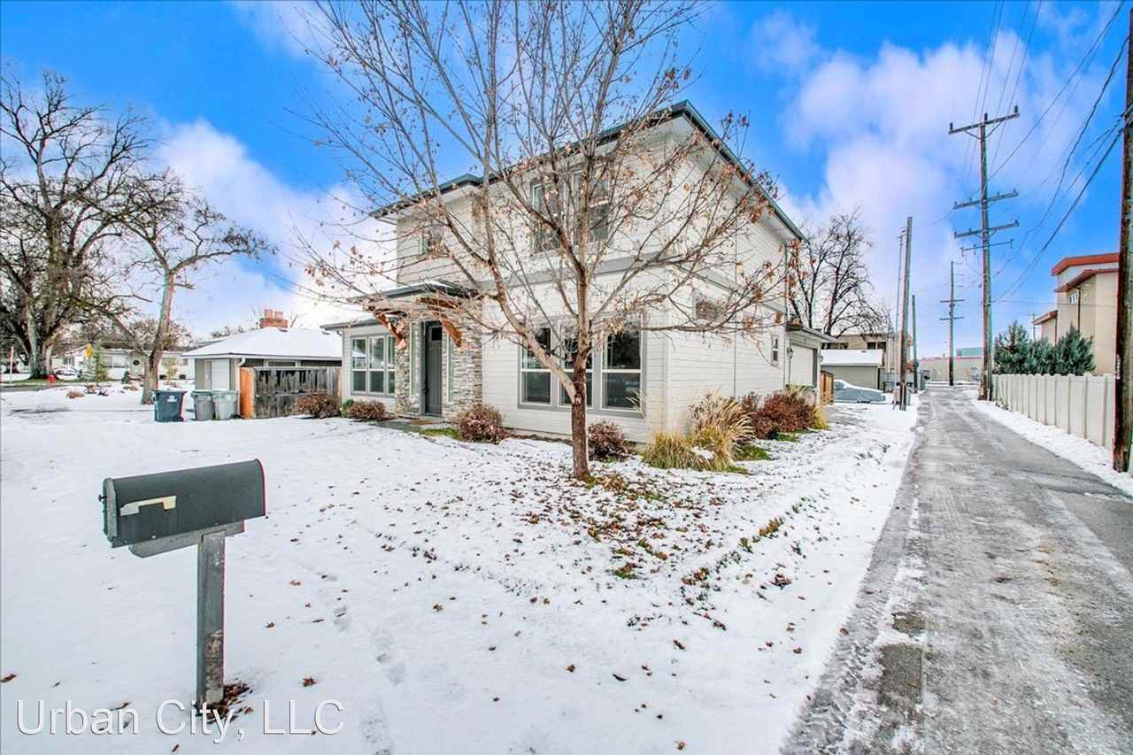 3313 W Dewey St - Photo 3 of 50