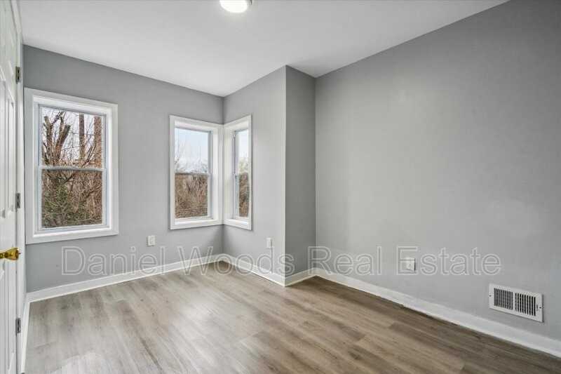 4277 Mantua Ave - Photo 3 of 20