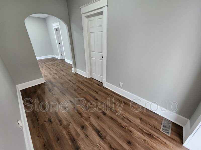 1417 S 19th St - Photo 3 of 15