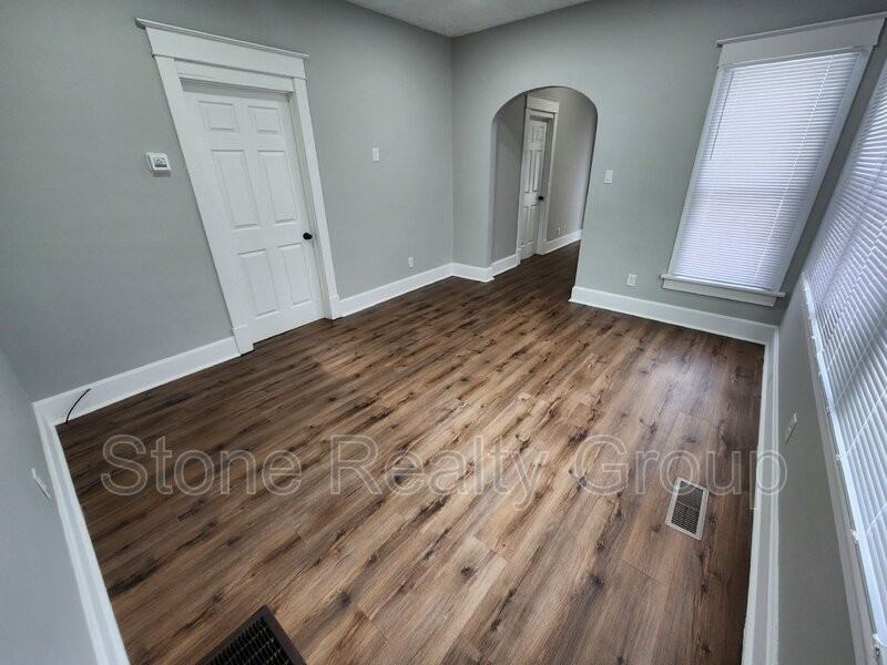 1417 S 19th St - Photo 4 of 15
