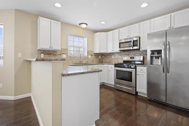 438 Elm St - Photo 2 of 13