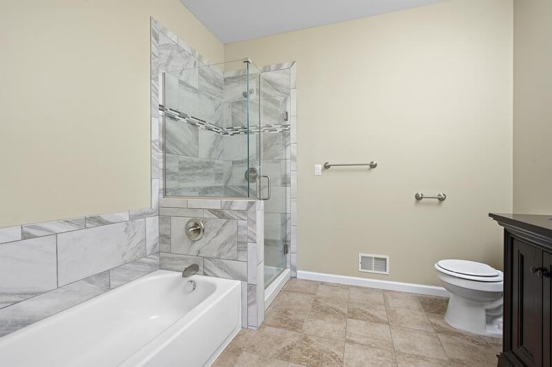 438 Elm St - Photo 4 of 13