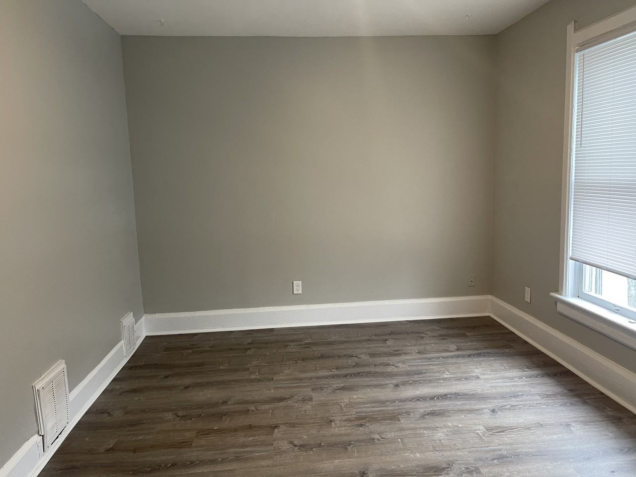 206 W Clarke St #4 - Photo 6 of 11