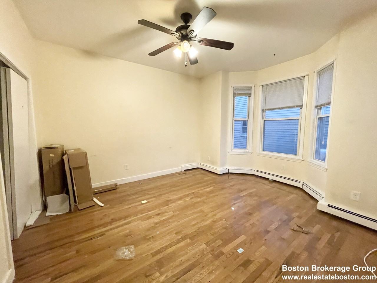 29 Spring Garden St #1 - Photo 4 of 7