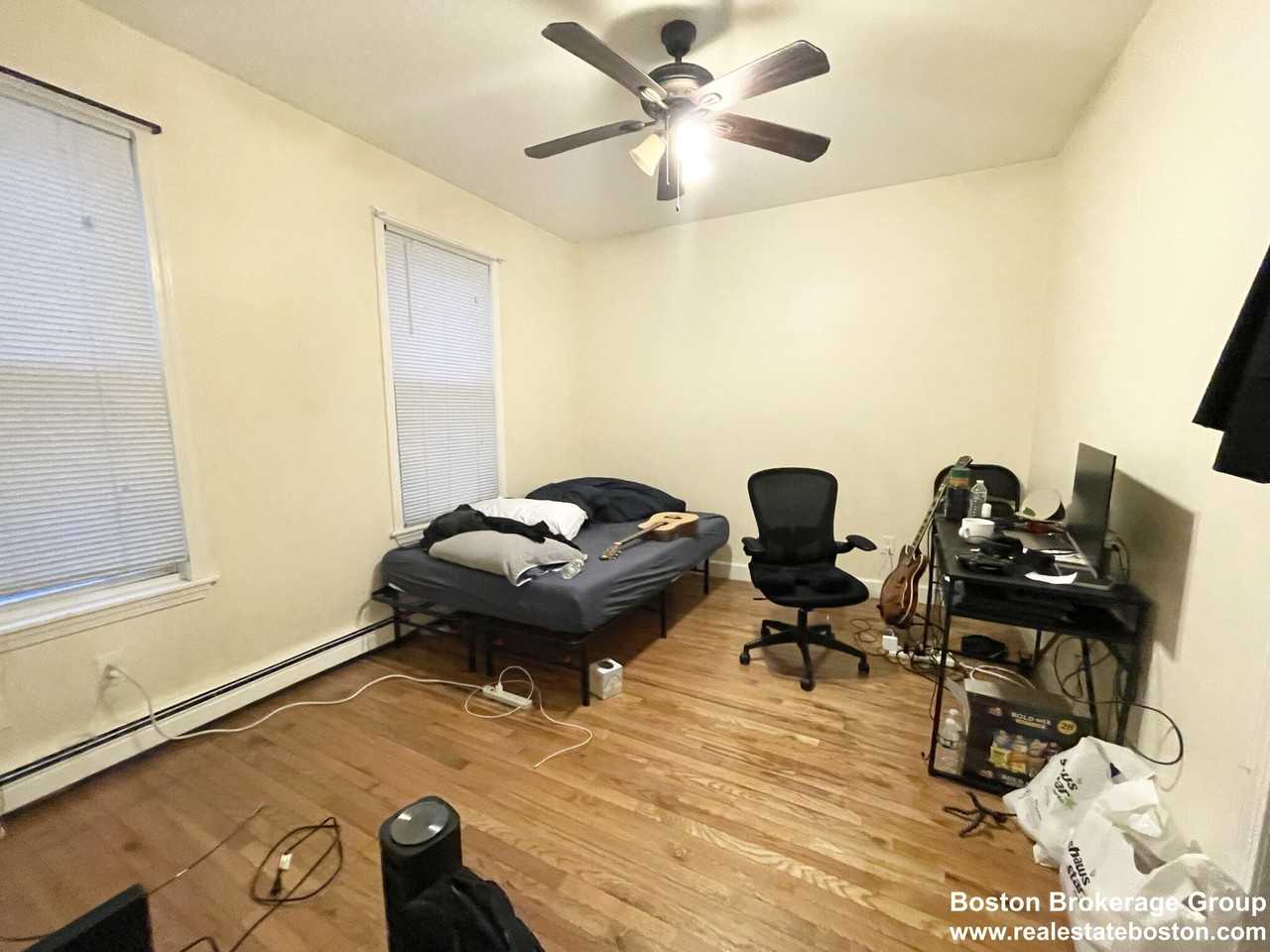 29 Spring Garden St #1 - Photo 5 of 7