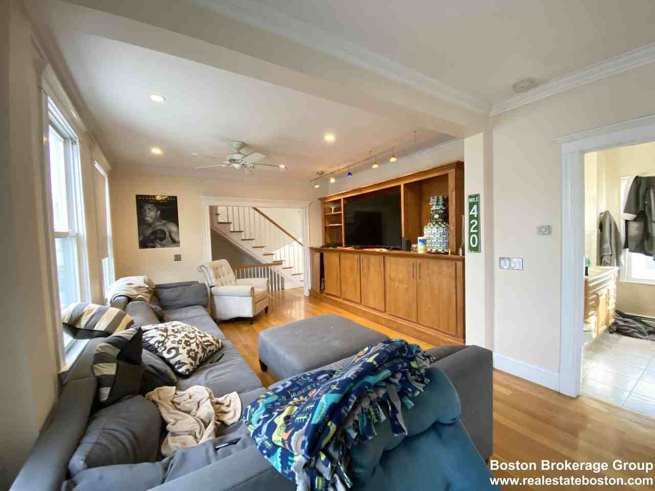 29 Spring Garden St #2 - Photo 5 of 13