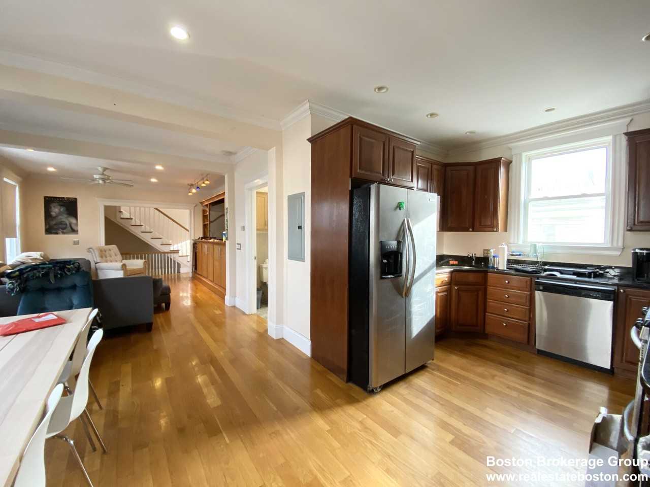 29 Spring Garden St #2 - Photo 2 of 13