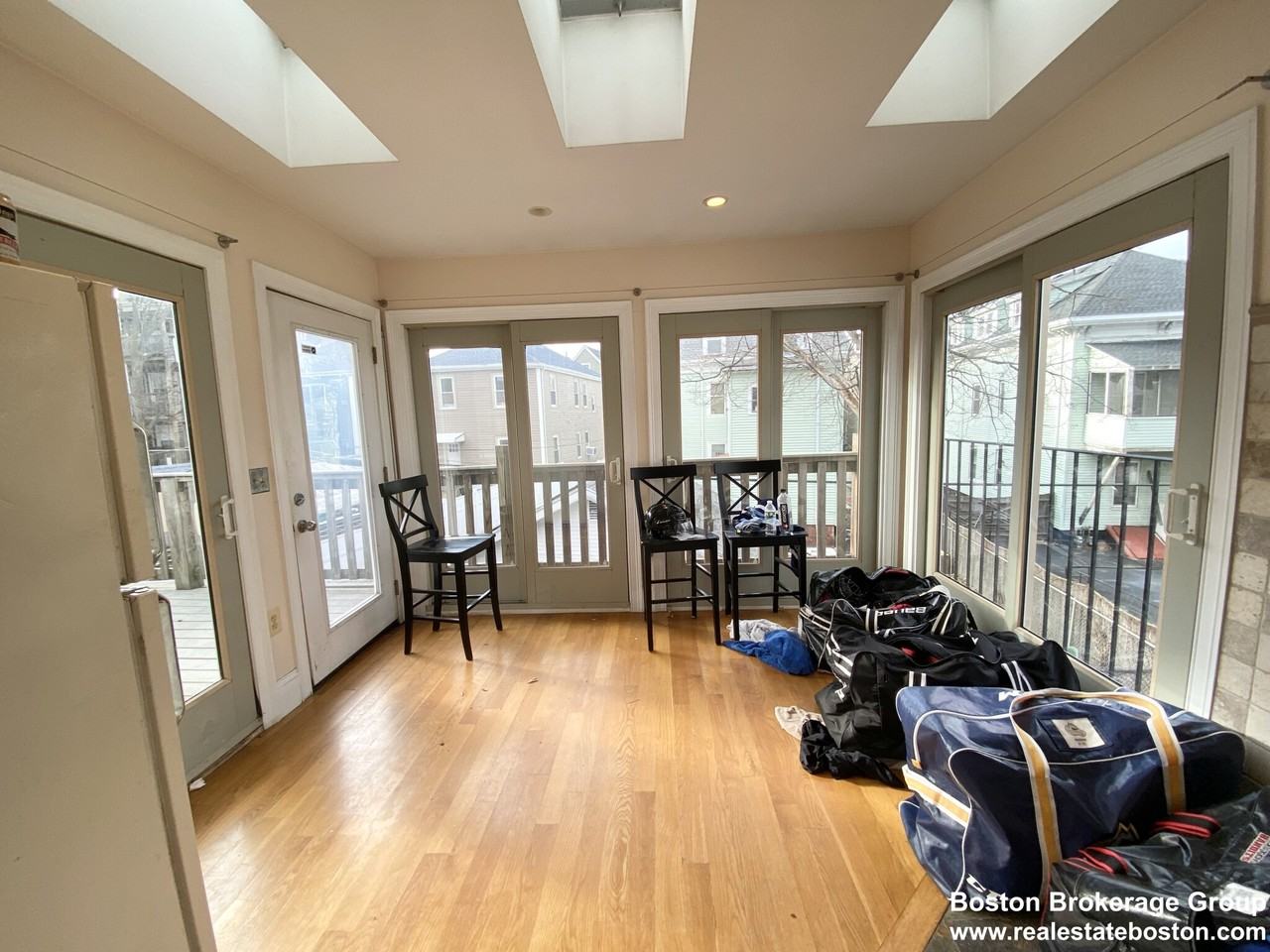 29 Spring Garden St #2 - Photo 6 of 13