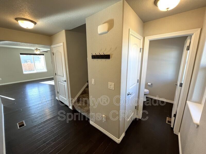 6173 Nash Dr - Photo 2 of 17