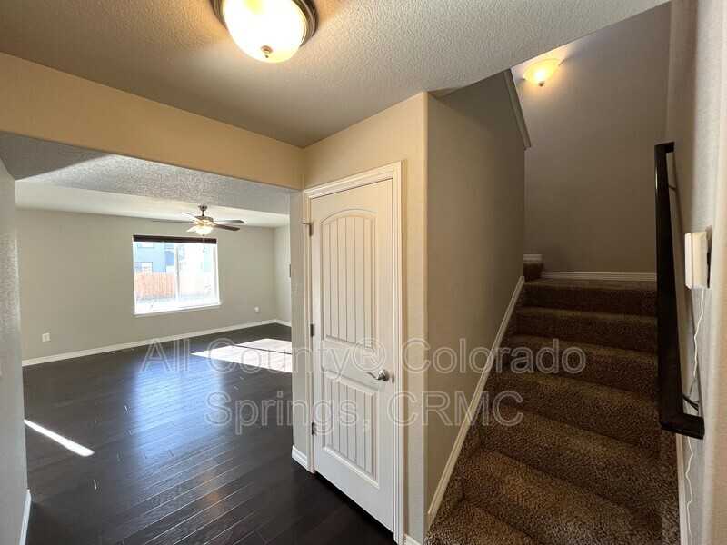 6173 Nash Dr - Photo 7 of 17