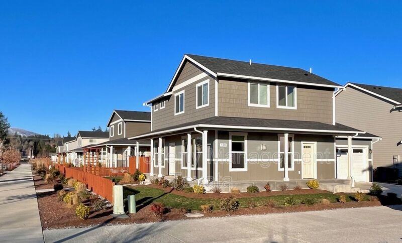 120 N Trail Rd - Photo 2 of 24