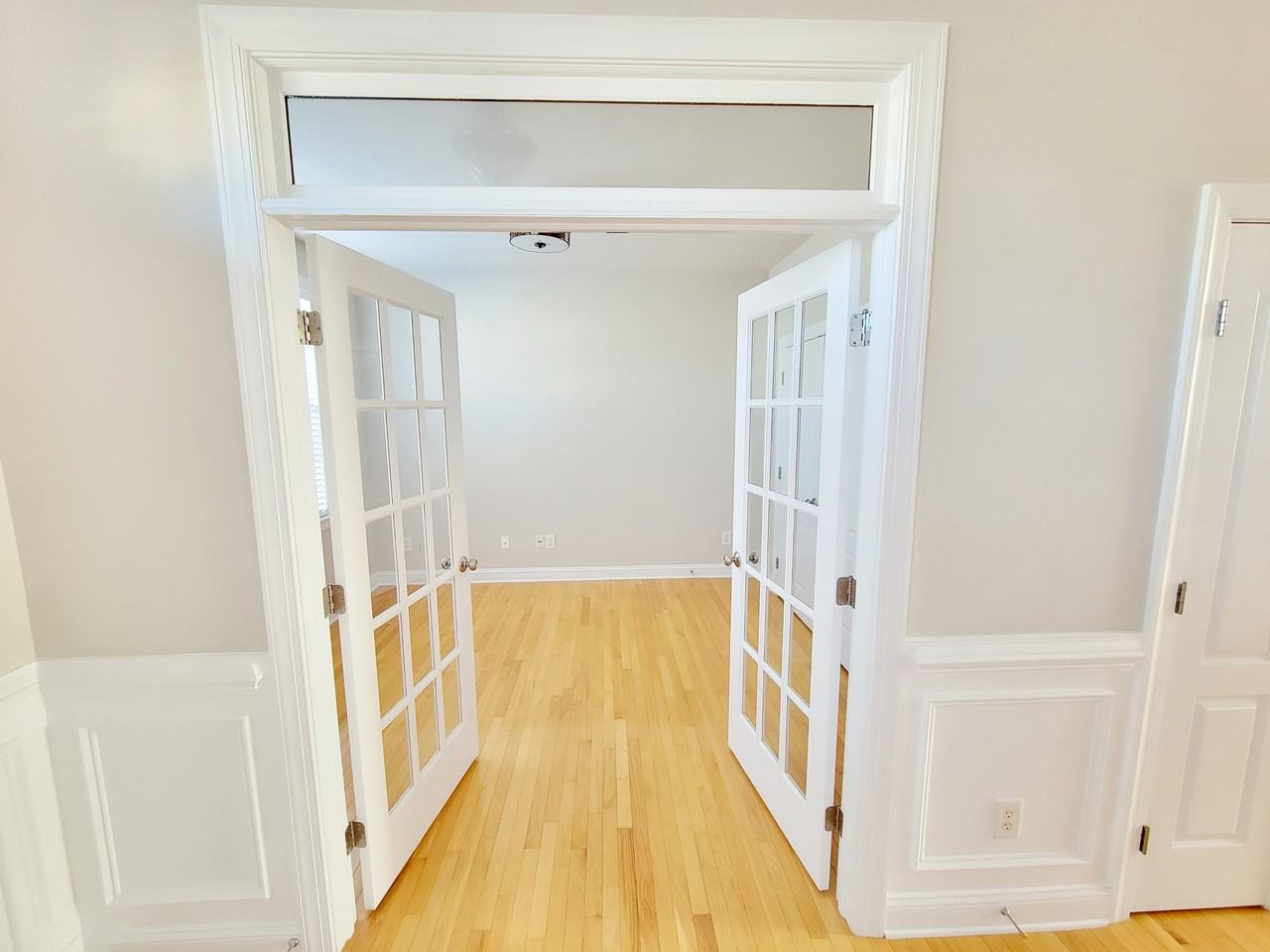 113 Alden Village Ct - Photo 6 of 50