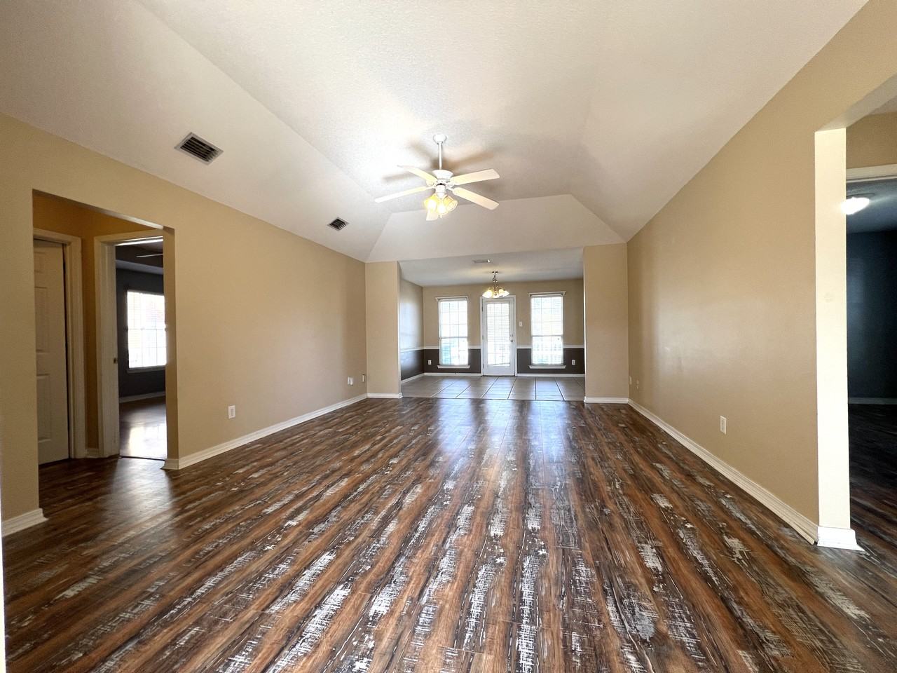 8380 Jeptha Ct - Photo 2 of 14