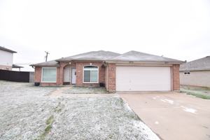 featured image of 4814 Water Oak Dr