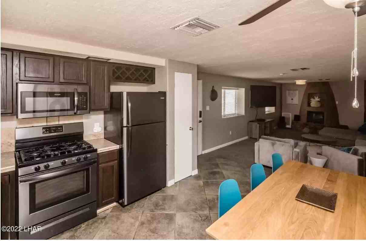 3034 Dawn Dr - Photo 5 of 27